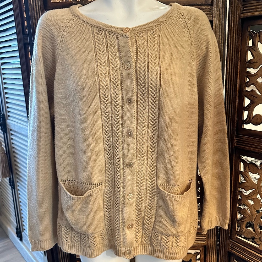 Vintage National Brand Tan Long Sleeved Button Up Cardigan Sweater w/ Pockets.